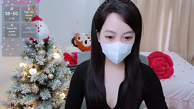 -MinaYoung- online show from December 15, 2025, 8:29 am