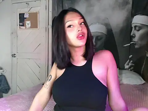 itsmekarinaaa online show from March 15, 2026, 11:38 am