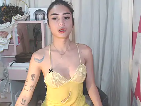 miss-miya online show from November 26, 2025, 11:17 pm