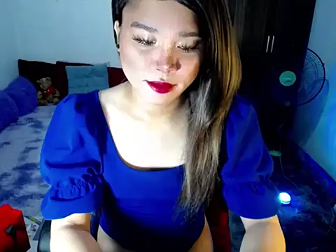 Urassiansweetcummer online show from March 2, 2026, 12:02 am