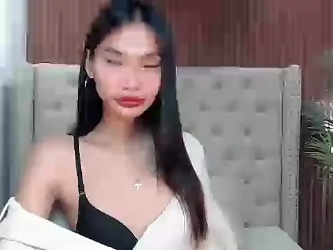 Snapshot of universal_slutt chatting on October 6, 2025, 6:05 pm universal slutt online show from October 6, 2025, 6:05 pm