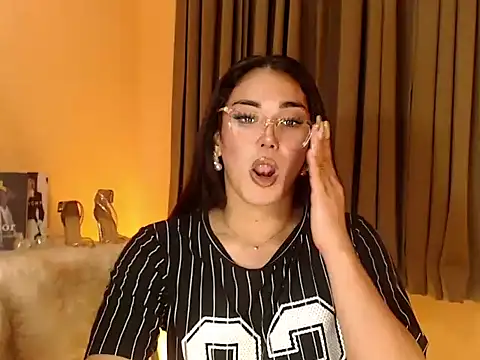 magnificent kitana online show from September 15, 2025, 12:49 pm