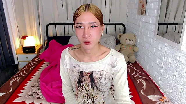 TRANSGODDESSA online show from February 18, 2026, 2:29 am