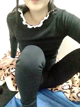 Kembong01 online show from January 16, 2026, 2:32 pm