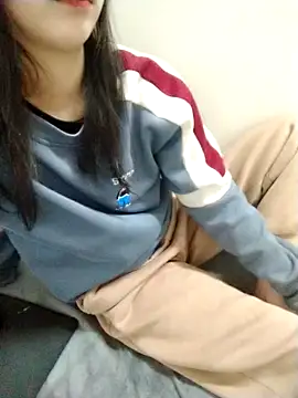 Kembong01 online show from March 12, 2026, 1:50 pm