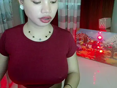 lover girl143 online show from March 25, 2026, 10:54 am