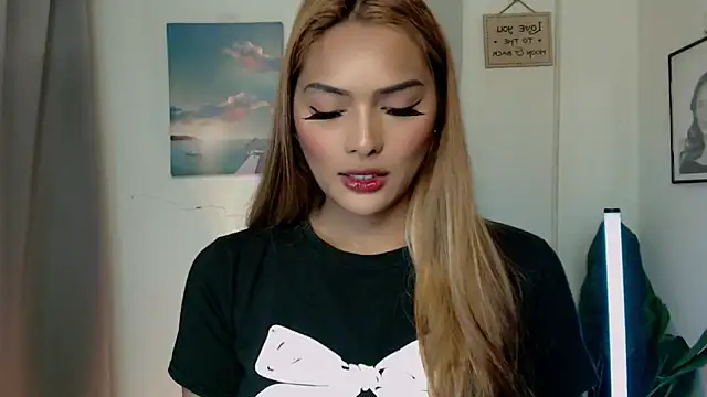 Wena Larson88 online show from September 18, 2025, 9:11 am