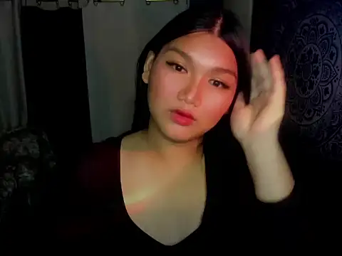 Lou heart online show from December 21, 2025, 4:14 pm