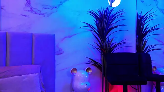 Izabellle02 online show from February 12, 2026, 5:13 am