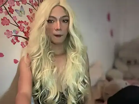 slimladyxoxo online show from November 18, 2025, 1:33 am