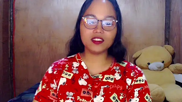 Snapshot of _Lylia chatting on October 3, 2025, 10:23 am Lylia online show from October 3, 2025, 10:23 am