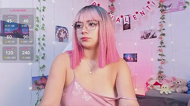 Snapshot of hinnata_lovely chatting on February 3, 2026, 12:32 pm hinnata lovely online show from February 3, 2026, 12:32 pm