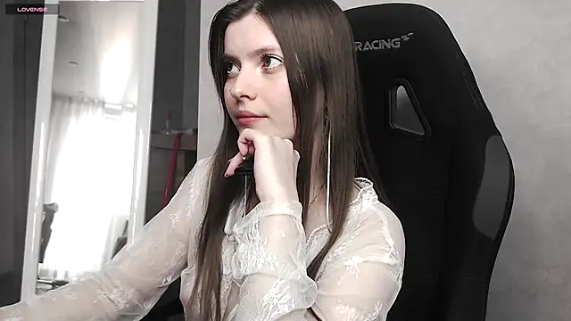 Snapshot of cute_elfy_ chatting on October 3, 2025, 2:03 pm cute elfy online show from October 3, 2025, 2:03 pm