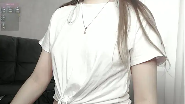 Snapshot of cute_elfy_ chatting on October 23, 2025, 11:31 am cute elfy online show from October 23, 2025, 11:31 am