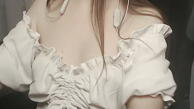 Snapshot of cute_elfy_ chatting on February 10, 2026, 3:49 pm cute elfy online show from February 10, 2026, 3:49 pm