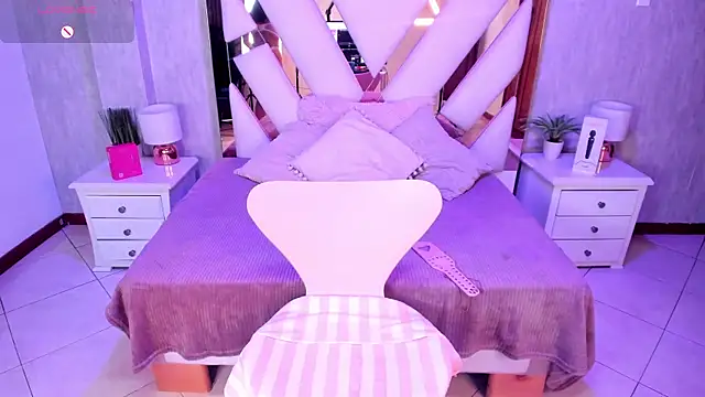 Snapshot of Janah_Myers chatting on February 25, 2026, 2:59 pm Janah Myers online show from February 25, 2026, 2:59 pm