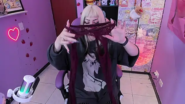 Snapshot of Vero_Osb_ chatting on November 21, 2025, 12:10 am Vero Osb online show from November 21, 2025, 12:10 am