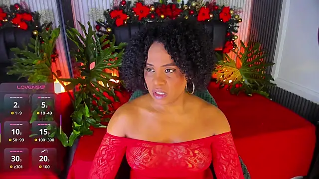 Snapshot of AriebonyBrooke chatting on December 19, 2025, 12:23 pm AriebonyBrooke online show from December 19, 2025, 12:23 pm