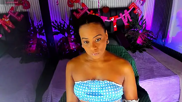 Snapshot of AriebonyBrooke chatting on February 13, 2026, 11:39 am AriebonyBrooke online show from February 13, 2026, 11:39 am