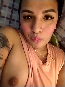 enoria1992 online show from October 27, 2025, 11:20 pm