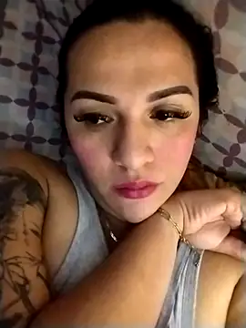 enoria1992 online show from November 13, 2025, 11:58 pm