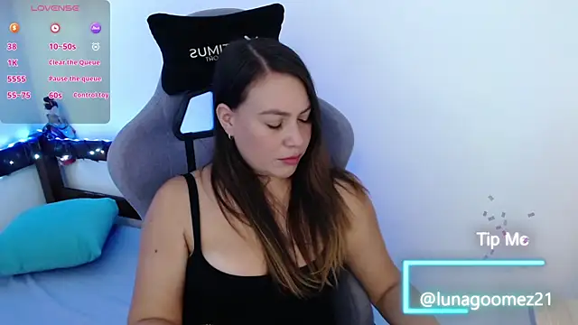 Luna-Gomez online show from September 23, 2025, 1:47 pm