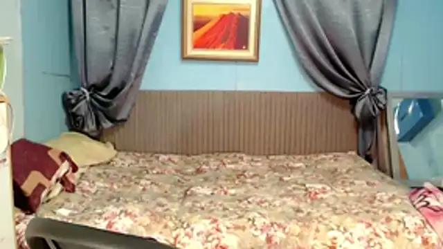 Snapshot of SelenaCinder chatting on November 30, 2025, 4:05 am SelenaCinder online show from November 30, 2025, 4:05 am