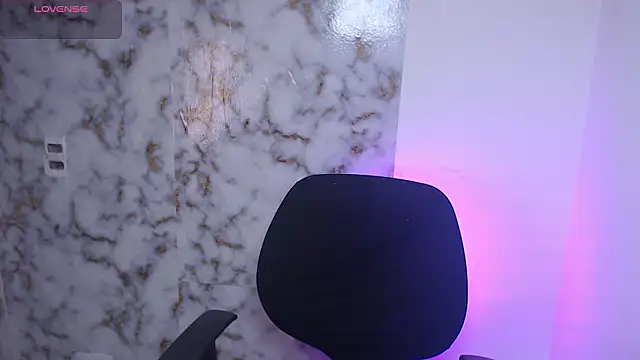 lincy honeyy online show from February 24, 2026, 3:54 pm