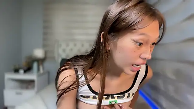 SexyHotJea online show from December 16, 2025, 4:17 am