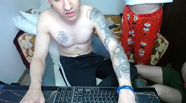 Snapshot of bossking017 chatting on February 10, 2025, 12:29 pm bossking017 online show from February 10, 2025, 12:29 pm