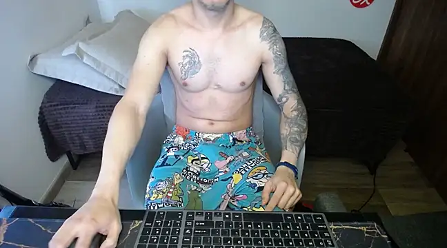 Snapshot of bossking017 chatting on February 16, 2025, 1:49 pm bossking017 online show from February 16, 2025, 1:49 pm