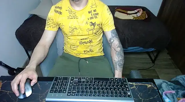 Snapshot of bossking017 chatting on March 1, 2025, 2:26 am bossking017 online show from March 1, 2025, 2:26 am