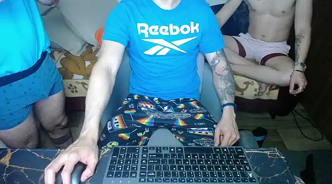 Snapshot of bossking017 chatting on March 22, 2025, 3:30 am bossking017 online show from March 22, 2025, 3:30 am