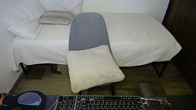 Snapshot of bossking017 chatting on February 17, 2026, 5:19 pm bossking017 online show from February 17, 2026, 5:19 pm