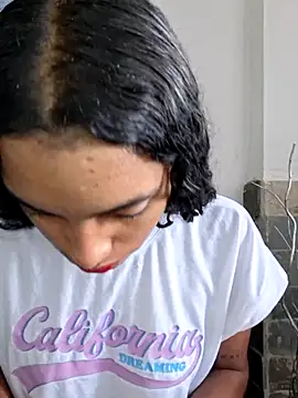 Snapshot of Cataleya_ja chatting on November 22, 2025, 12:59 pm Cataleya ja online show from November 22, 2025, 12:59 pm