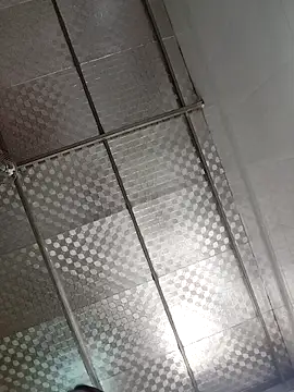 daisylouis online show from March 23, 2026, 1:20 am