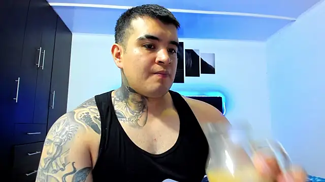 thiago  cp01 online show from September 25, 2025, 6:17 am