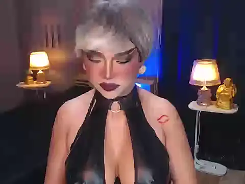 xAuroraRobinsx online show from March 12, 2026, 8:15 pm