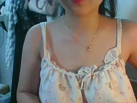 Snapshot of Linzly chatting on September 23, 2025, 3:20 am Linzly online show from September 23, 2025, 3:20 am