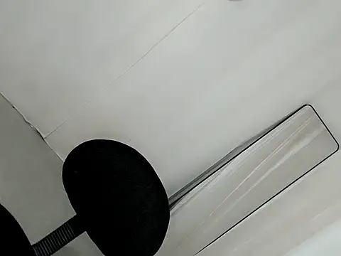 itsmekianna online show from October 20, 2025, 8:42 pm