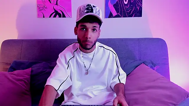 Thiagoferreti online show from June 30, 2026, 3:40 am