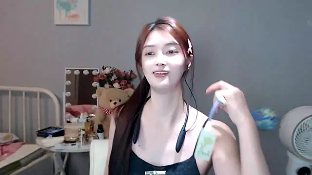 Mimi-cnbaby online show from September 18, 2025, 3:14 pm