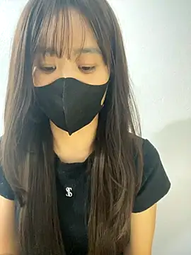 Lucy217 online show from November 10, 2025, 12:37 pm