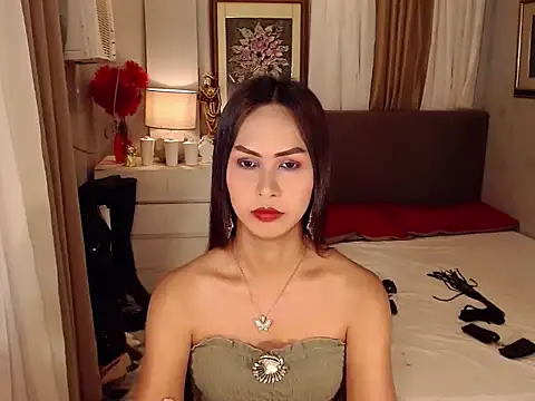 Nathalieheartt online show from March 10, 2026, 4:50 am