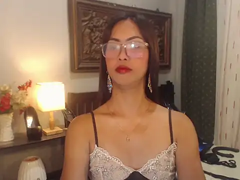 Snapshot of Nathalieheartt chatting on July 23, 2026, 1:42 pm Nathalieheartt online show from July 23, 2026, 1:42 pm