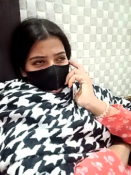 Hot Jaanvi  online show from November 23, 2025, 5:51 am