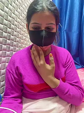 Hot Jaanvi  online show from February 14, 2026, 4:37 pm