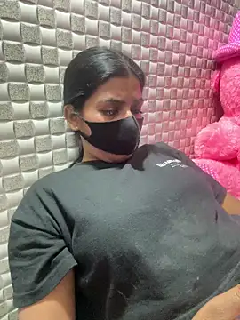 Hot Jaanvi  online show from March 24, 2026, 4:23 pm