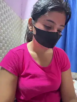 Hot Jaanvi  online show from May 18, 2026, 1:56 am