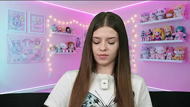 sukie spooky online show from April 8, 2026, 12:38 pm